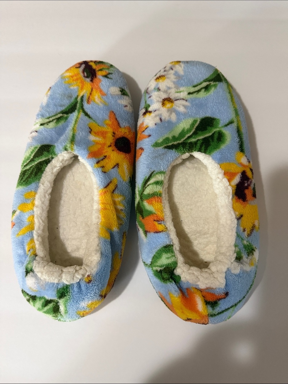 Vera Bradley Blue Floral Sunflower Slipper Socks